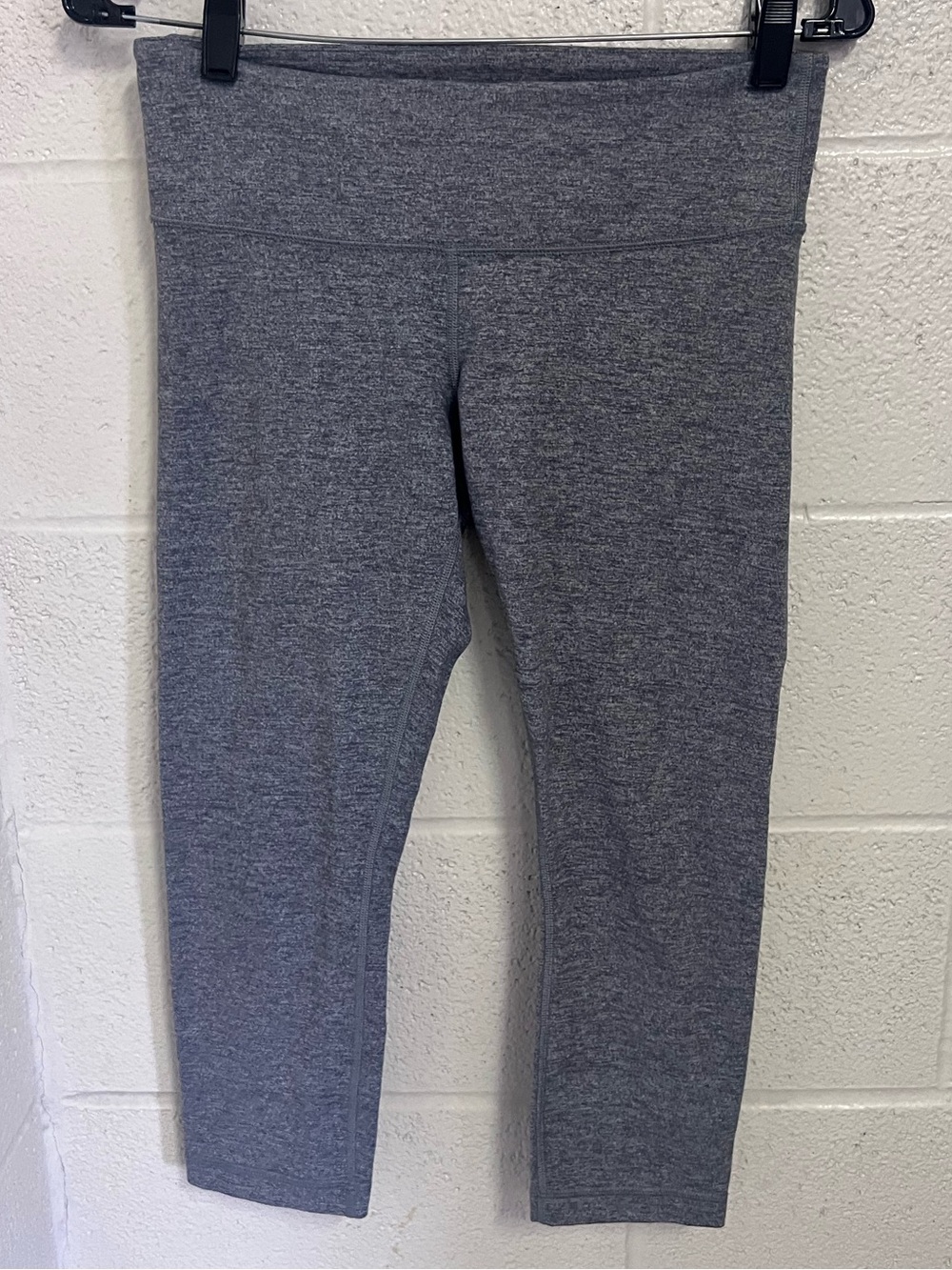 lululemon athletica Gray Women's Cropped Leggings